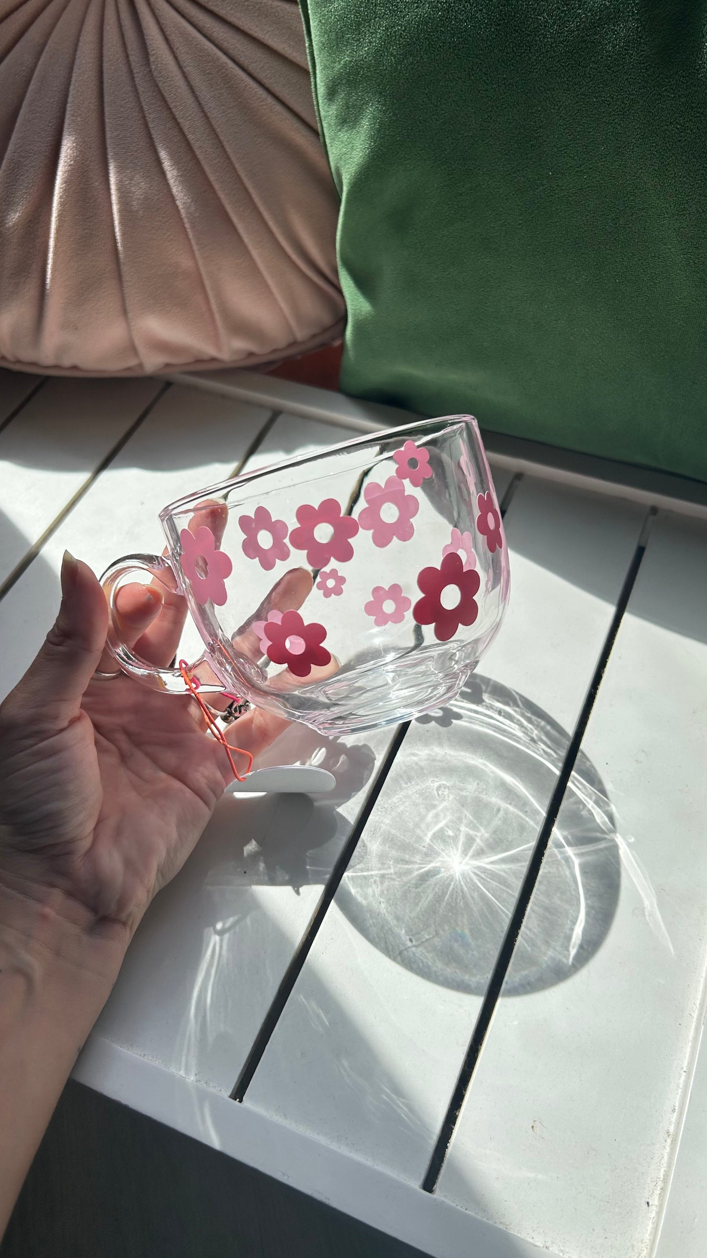 Light Pink Retro Flower Glass Mug