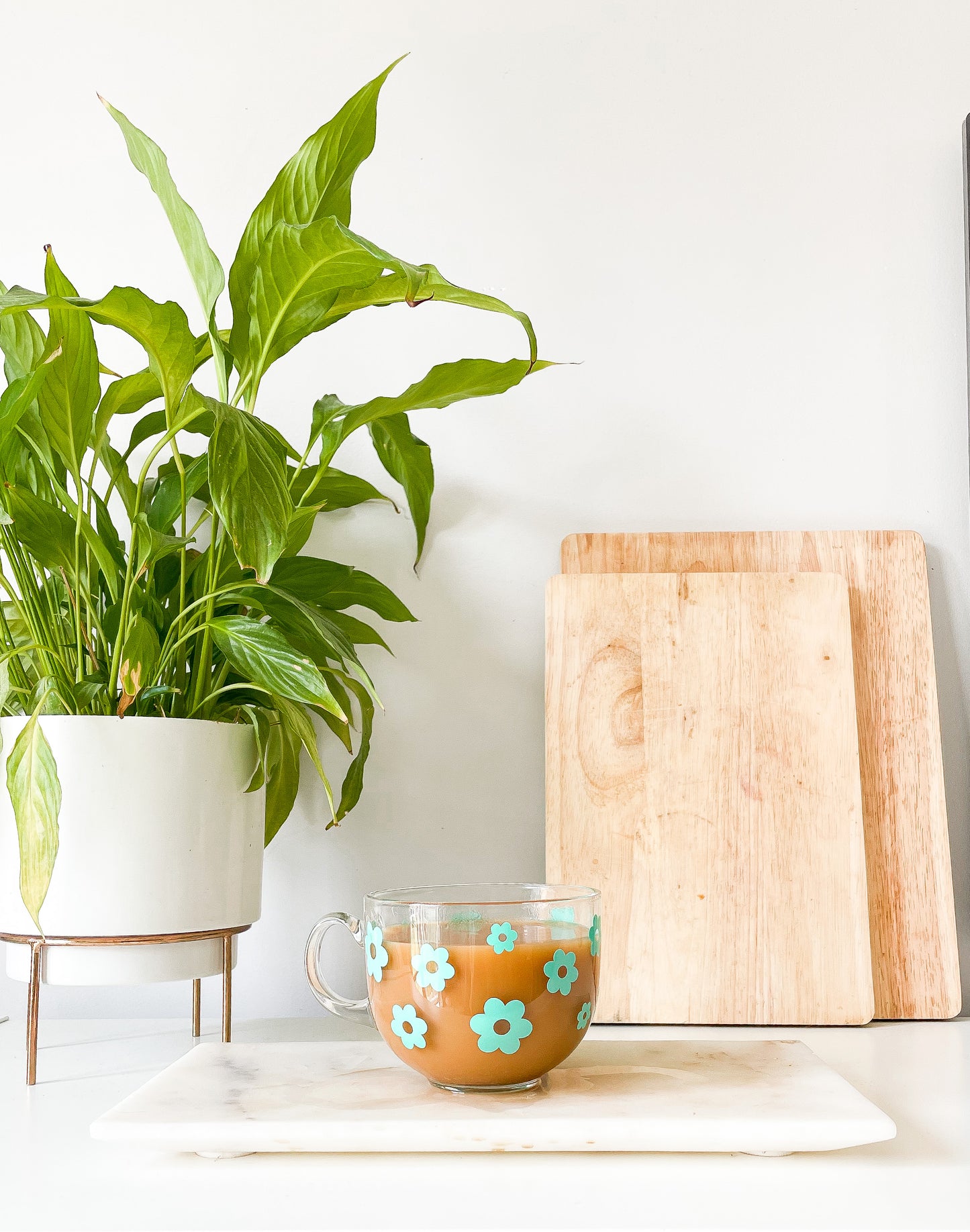 Retro Flower Glass Mug.