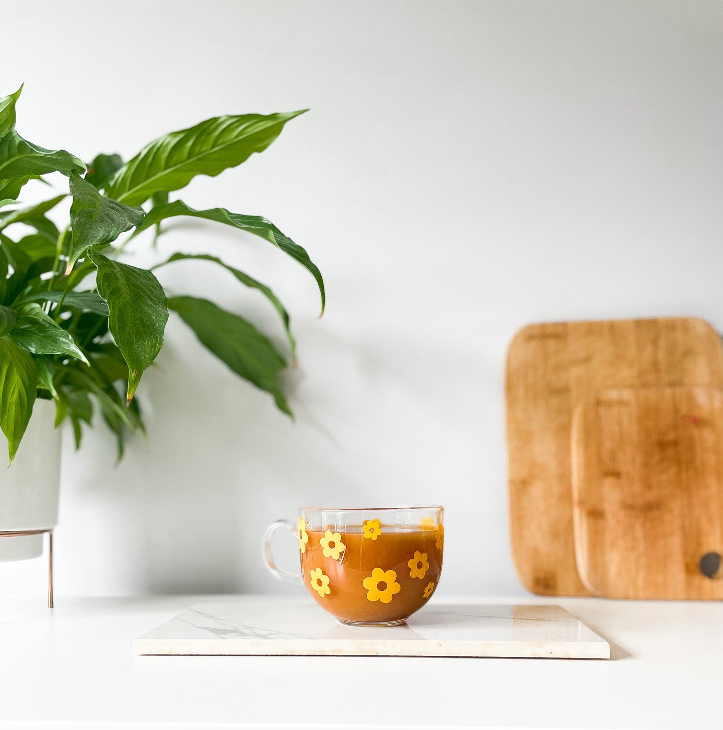 Retro Flower Glass Mug.