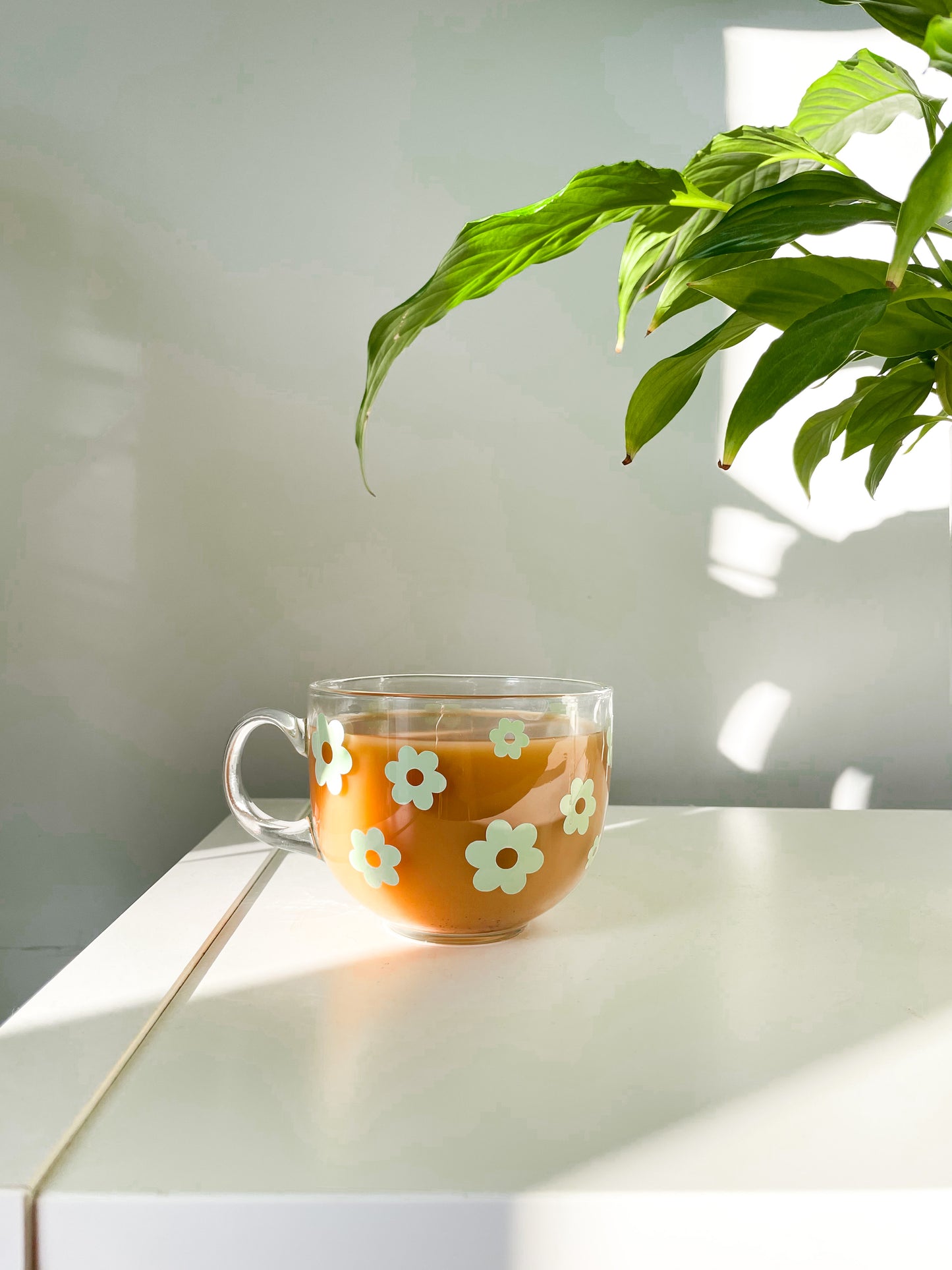 Retro Flower Glass Mug.