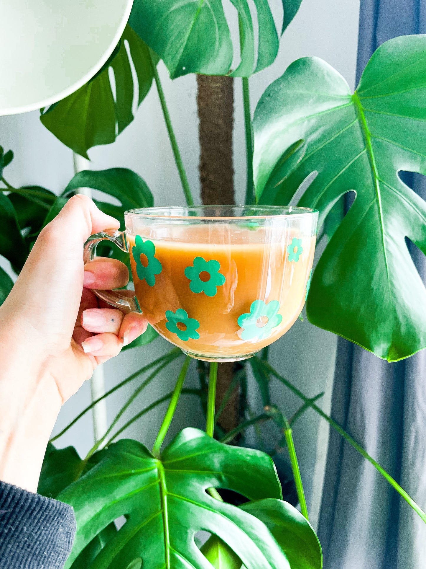 Retro Flower Glass Mug.